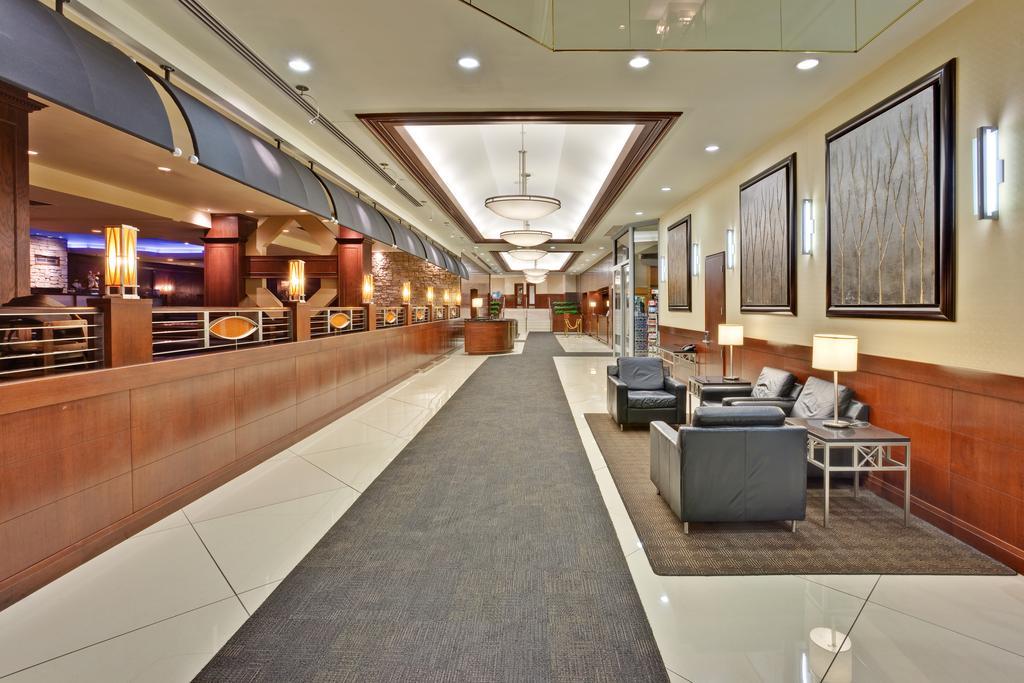 Holiday Inn Montreal Midtown Eksteriør bilde
