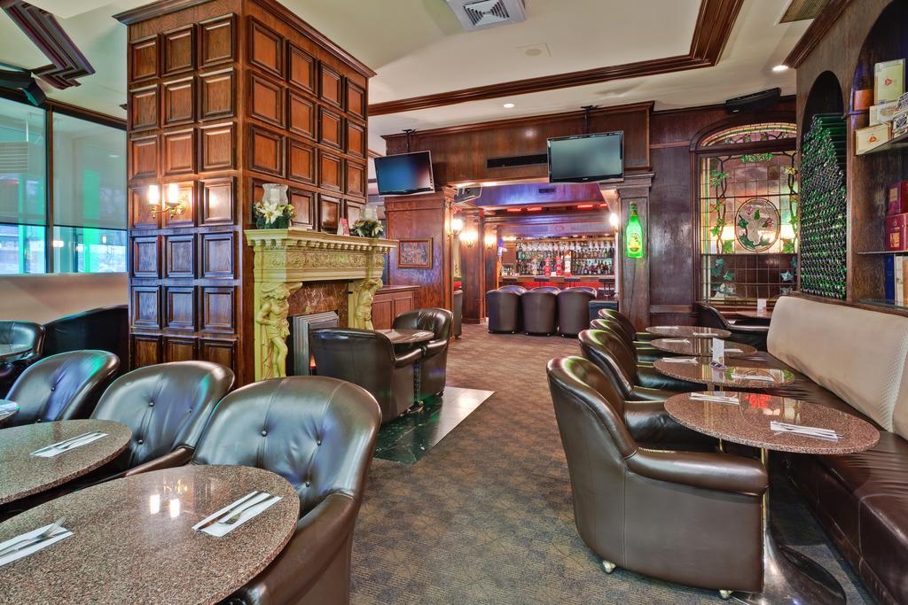 Holiday Inn Montreal Midtown Eksteriør bilde