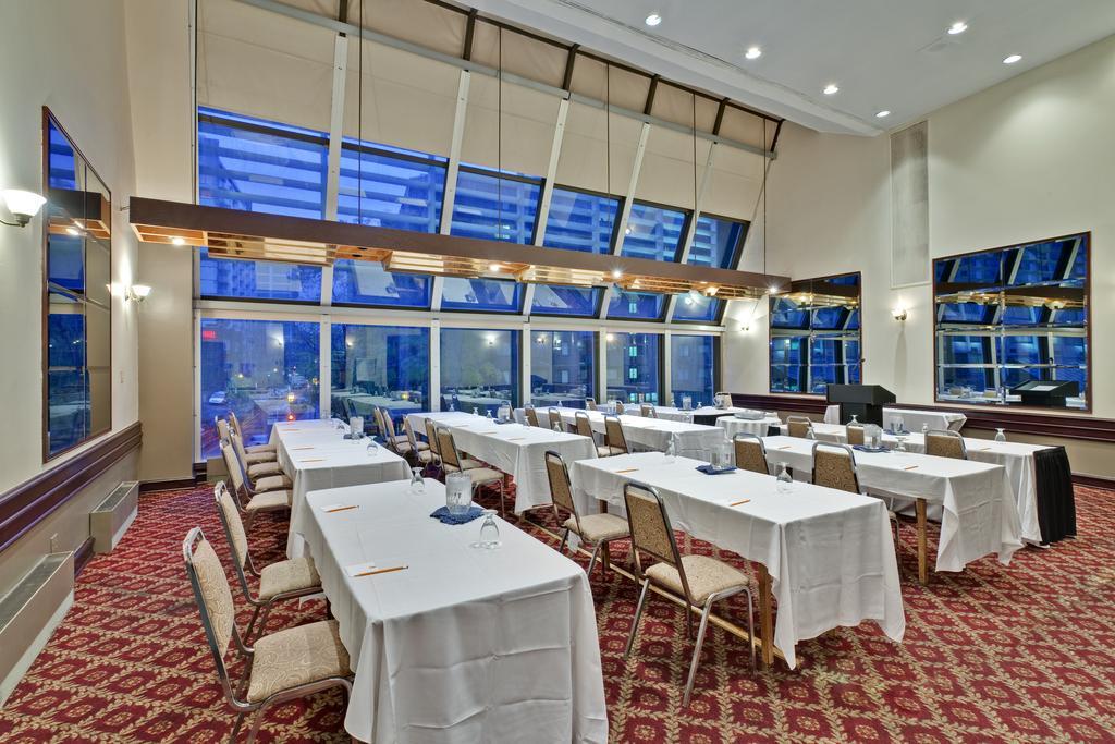 Holiday Inn Montreal Midtown Eksteriør bilde