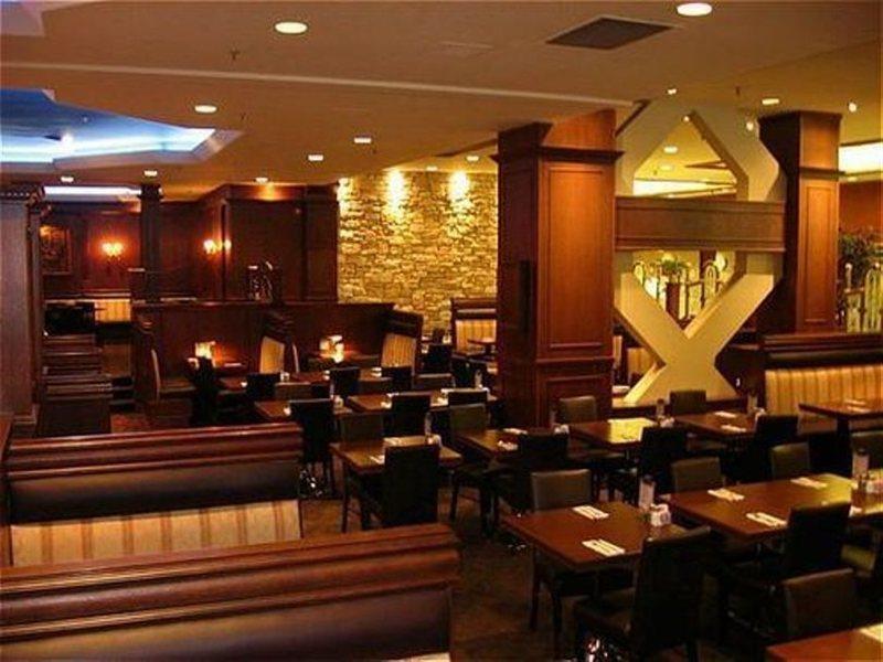 Holiday Inn Montreal Midtown Restaurant bilde